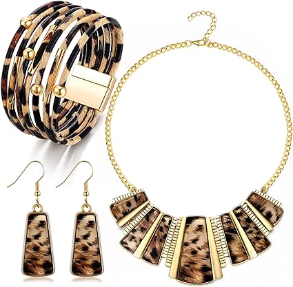 3-teiliges Leoparden-Halsketten-Ohrringe-Armband-Schmuckset für Damen, Bohemian-Leopardenmuster, Latzkette, Halskette, Armband, bedruckter Schmuck, mehrschichtiges PU-Leder-Handgelenkmanschetten-Wickelarmband, Leoparden-Geschenkzubehör